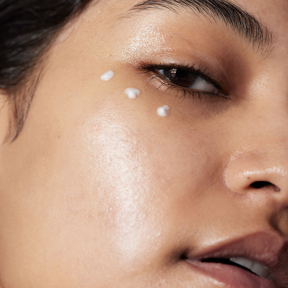 Holy Hydration! Eye cream